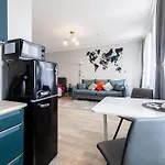 Modern In Siena Tirgus Апартаменты *