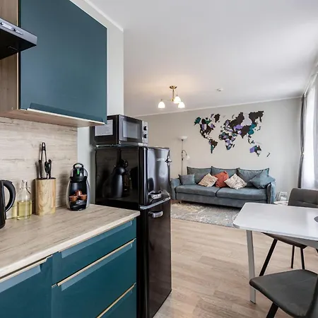 Modern In Siena Tirgus * リガ